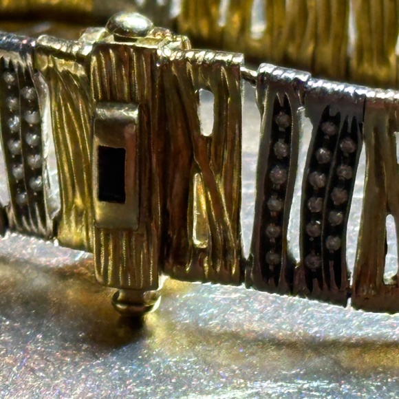 Roberto Coin Diamond 18k Gold Elephant Skin Wide Flex Bracelet - Picture 5 of 10